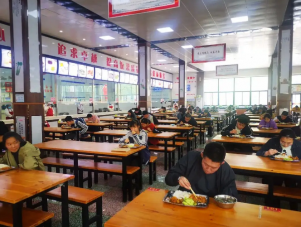 为什么学校档口难干