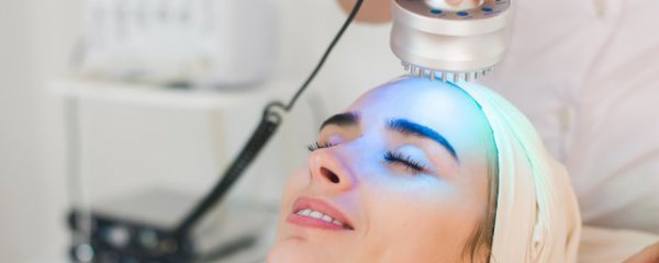 美容院挂什么字好