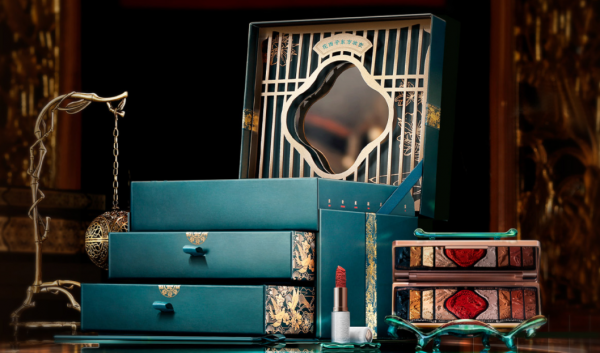 依云矿泉水为什么贵