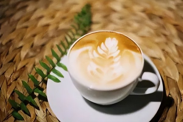 男人不联系但偷偷关注你