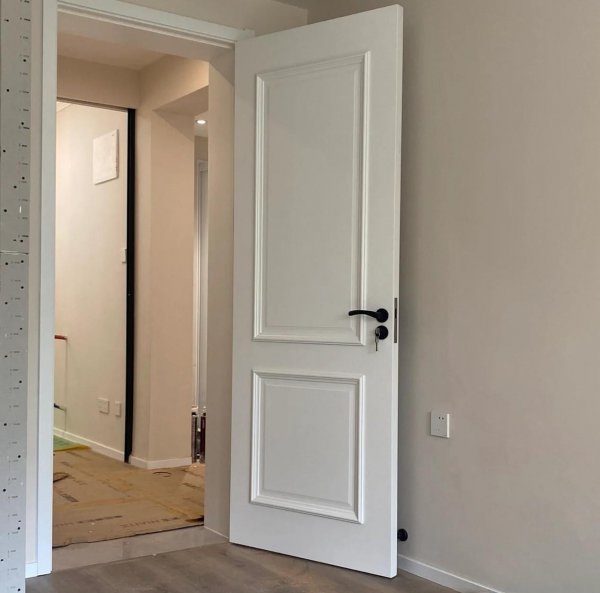 无漆木门好还是烤漆木门好