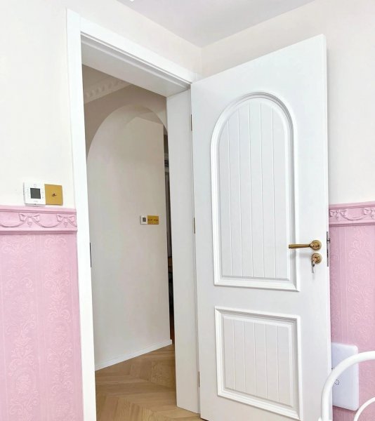 无漆木门好还是烤漆木门好