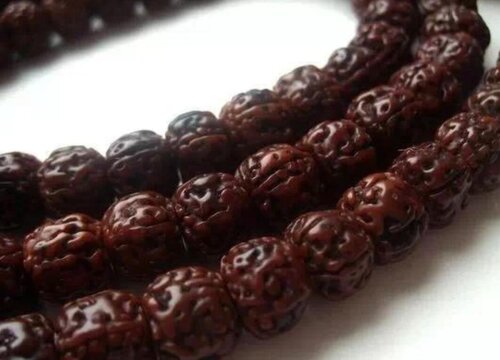 戴金刚菩提手串的好处与禁忌