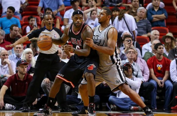 篮球罚球得多少分