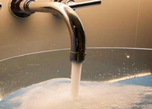 自来水可以直接浇花吗