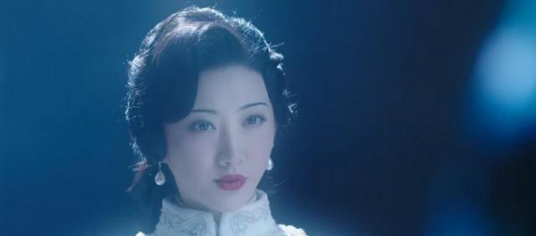 白英和司藤的关系