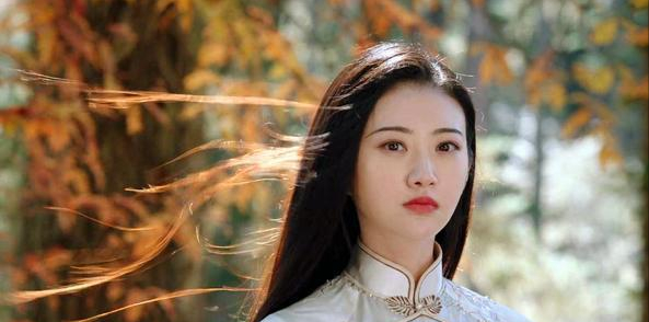 白英和司藤的关系