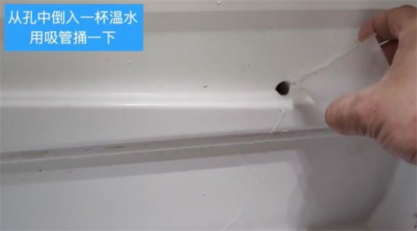 冰箱后面的储水盒怎么取出图解