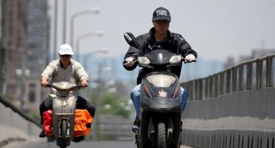 三轮车上牌照需要什么手续 三轮车牌照手续怎么办理