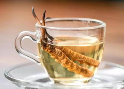 冬虫夏草可以泡水喝吗 喝冬虫夏草水有什么功效作用