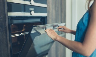 在家用烤箱做烤鸭 在家烤箱做烤鸭方法