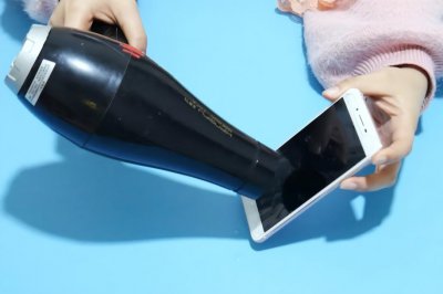 手机掉水里喇叭沙哑了怎么办 手机喇叭进水声音沙哑咋解决