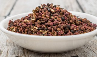 用花椒泡脚的好处 用花椒泡脚有什么好处吗