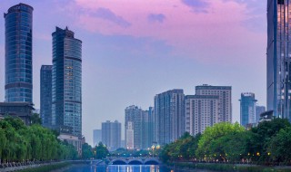 冬天出门旅游注意什么饮食 冬季出门旅游需要注意什么