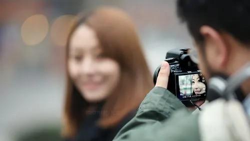 微单和单反拍出来差距在哪