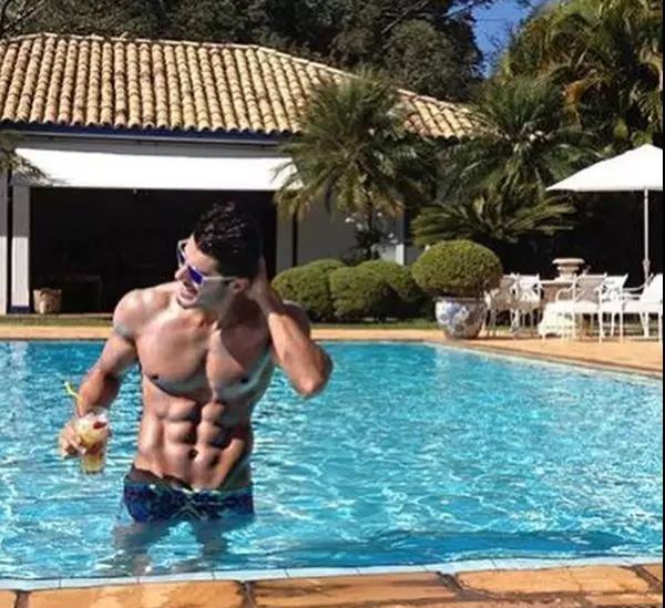 人鱼线指的是哪里图解