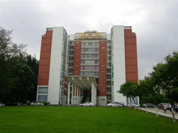 暨南大学在哪个城市