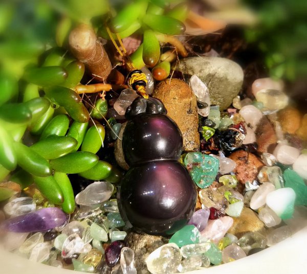 金曜石和黑曜石哪个好