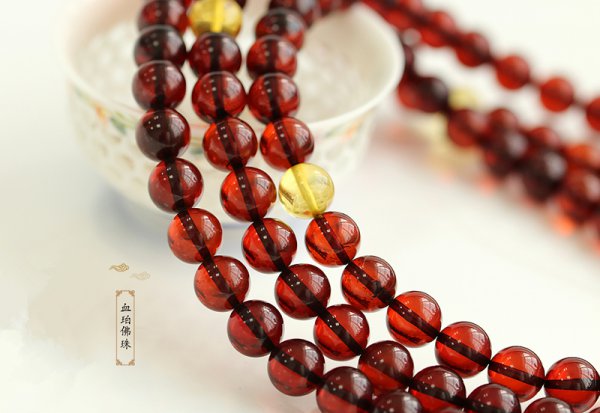 如何鉴别血珀的真假