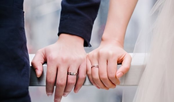 情侣戒指刻字刻什么好