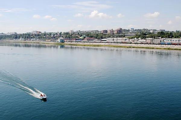 俄罗斯最大的淡水湖叫什么名字