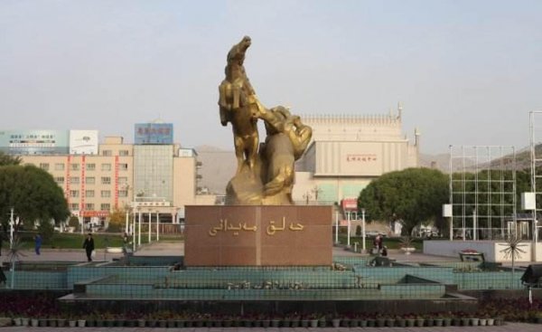 阿图什属于新疆哪个地区