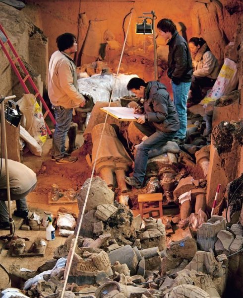 兵马俑本来的颜色是什么