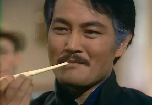 射雕英雄传洪七公扮演者