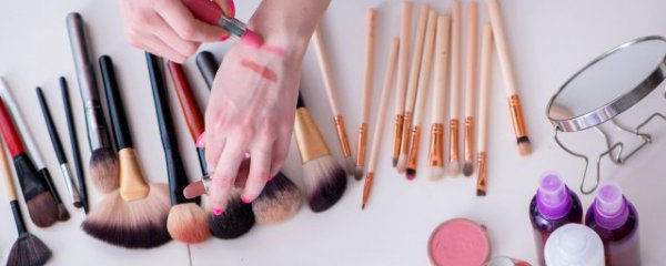 怎么用化妆品是正确的