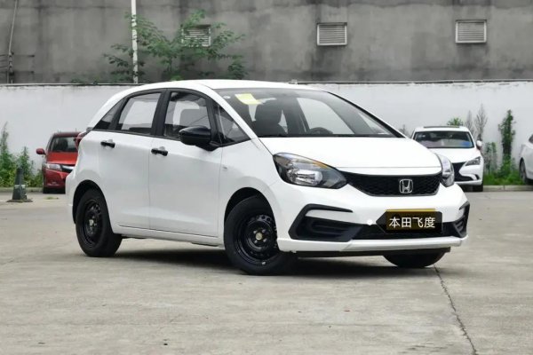 适合女孩子开的车型有哪些