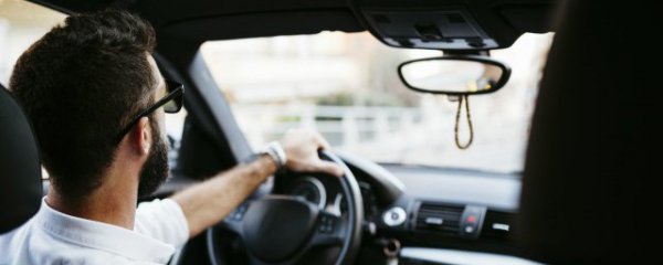 车辆怎么判断车身位置