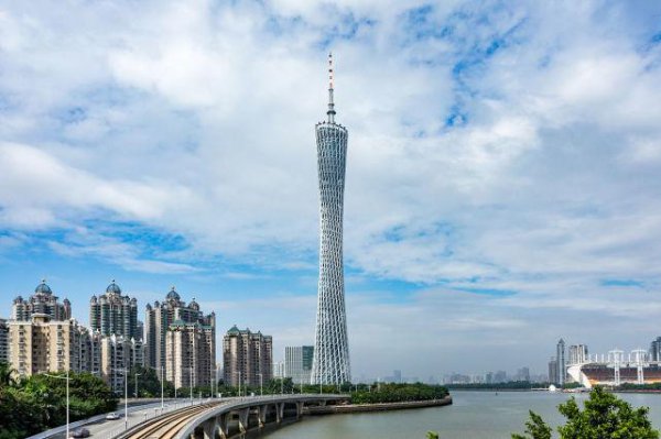 广州塔有多少层楼高