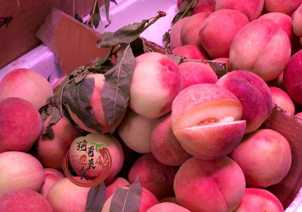 水蜜桃是软的还是脆的