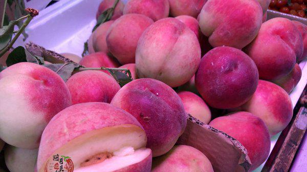 水蜜桃是软的还是脆的