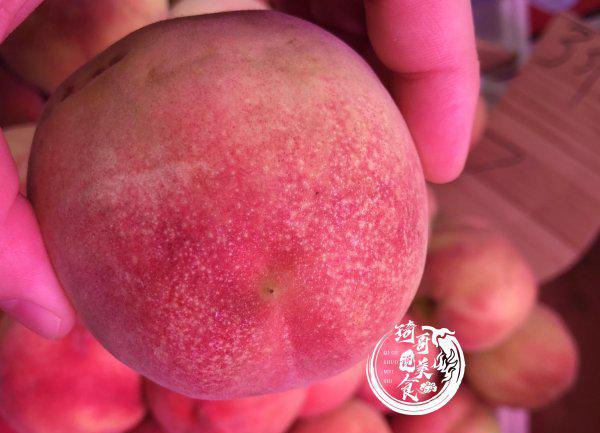 水蜜桃是软的还是脆的