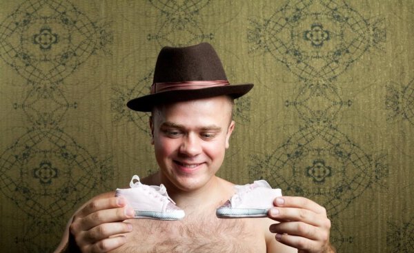 穿小鞋是什么意思