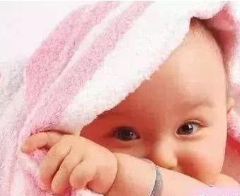 银镯子戴左手不吉利