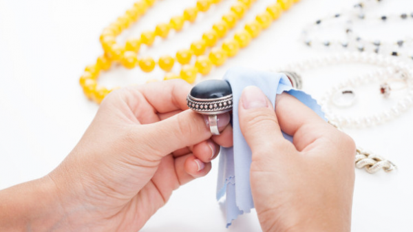 黄金自己在家怎么清洗才会亮