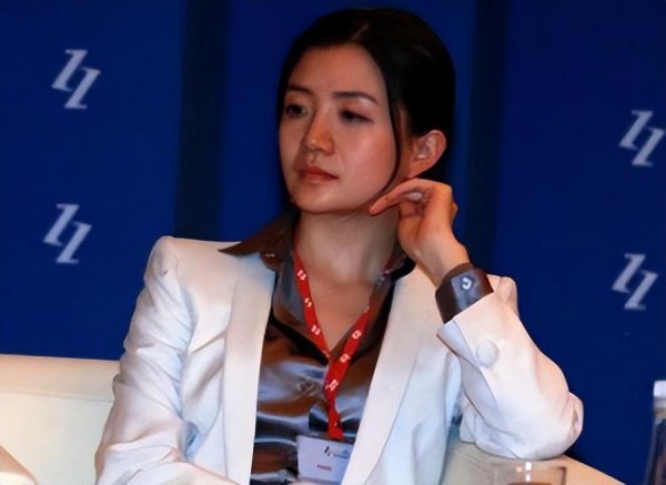 李颖中国最美女富豪