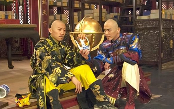 贾政是什么官位