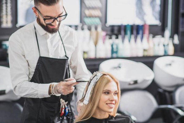 染发用便宜的药水好还是贵的好