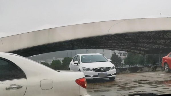 喝瓶啤酒要多久能可以开车