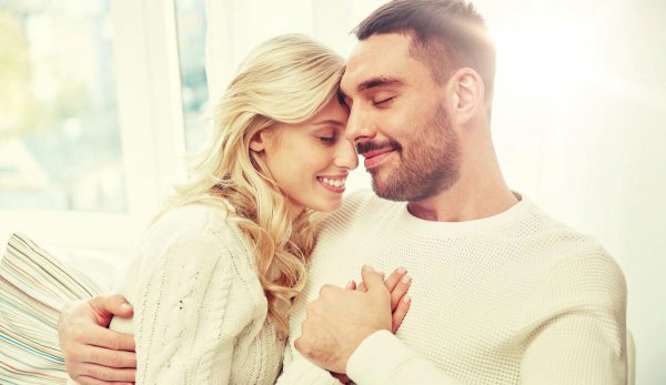 一句话解释爱情是什么意思