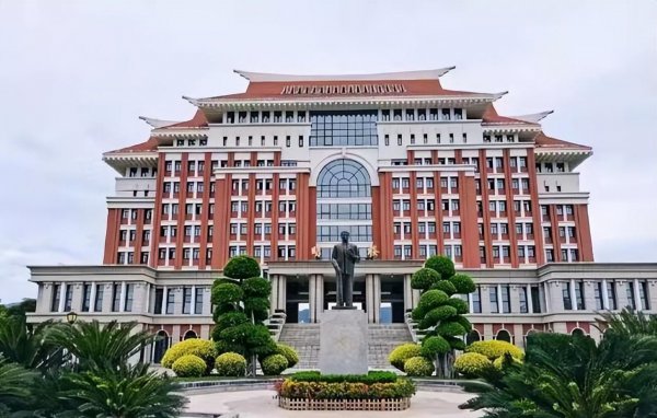 厦门医学院是一本还是二本