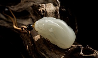 怎么分辨玉的真假好坏 鉴别玉的真假小窍门