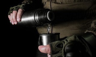 保温杯第一次用盐洗吗 保温杯第一次可以用盐洗吗