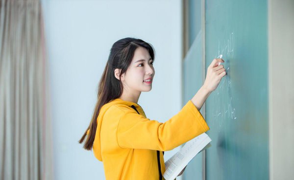 女生主动叫你宝贝代表什么意思