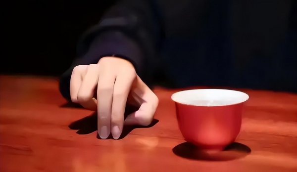 什么是叩指礼有几种手势