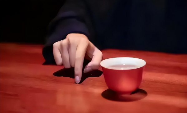 什么是叩指礼有几种手势