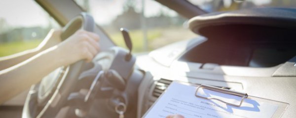 汽车怎么判断车身直